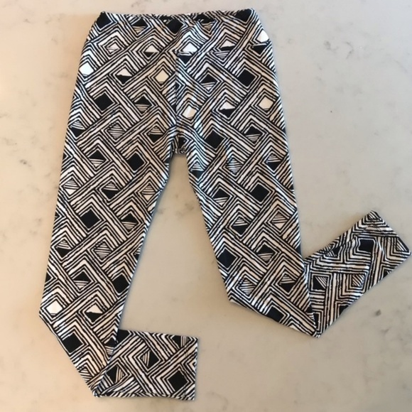 LuLaRoe One Size Geometric Print Leggings Black and White - Picture 4 of 6